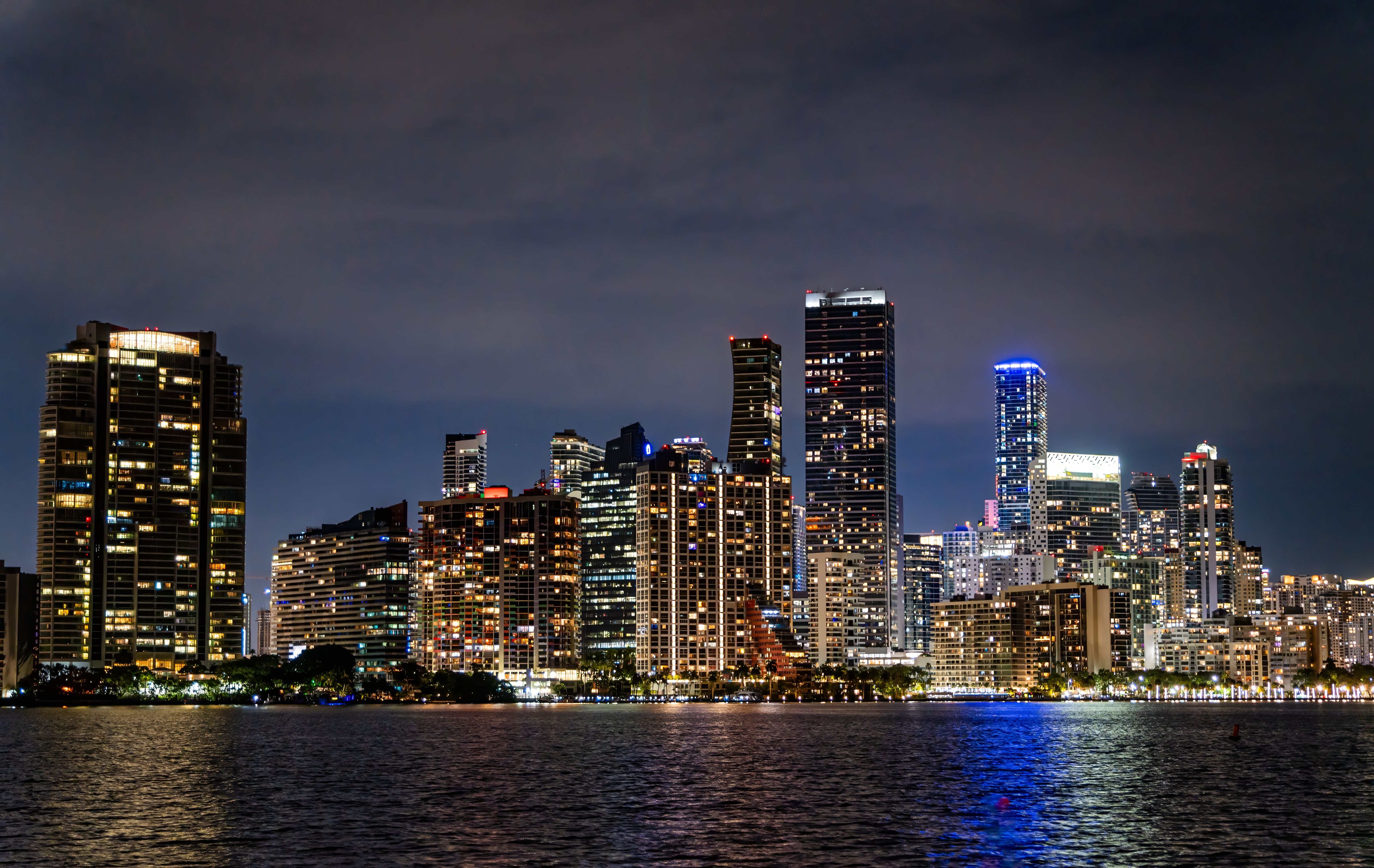 Relocating to Miami, Florida Is Best: Neighborhoods, Costs and Timelines