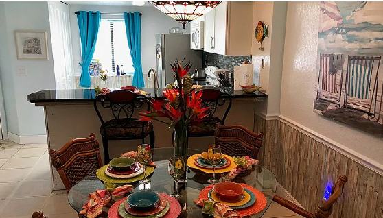 Updated Oldsmar Villa with Screened Patio & Resort-Style Community Amenities