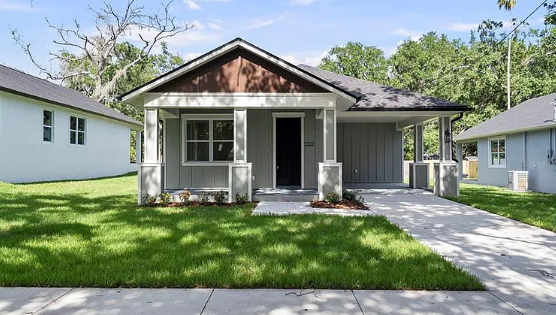 Newly Built Seminole Heights Home with Open-Concept Kitchen & Covered Patio
