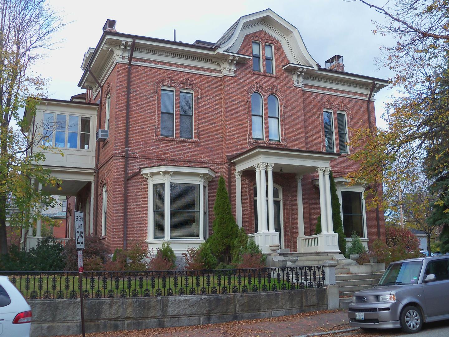 What Indicators Could Signal a Housing-Market Downturn in Maine?